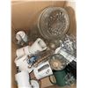 Image 2 : Glass Dishes and Ceramic Coffee Mugs Collection
