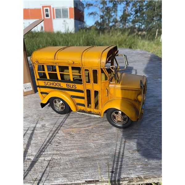 Metal Model School Bus Yellow Collectible Decor