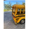 Image 5 : Metal Model School Bus Yellow Collectible Decor
