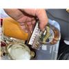 Image 13 : Household Assortment: Salt & Pepper Shakers, Porcelain Lamp, Dishes, Music Box