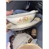 Image 7 : Household Assortment: Salt & Pepper Shakers, Porcelain Lamp, Dishes, Music Box