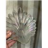 Image 1 : Iridescent Clear Glass Shell-Shaped Dish