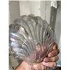 Image 2 : Iridescent Clear Glass Shell-Shaped Dish
