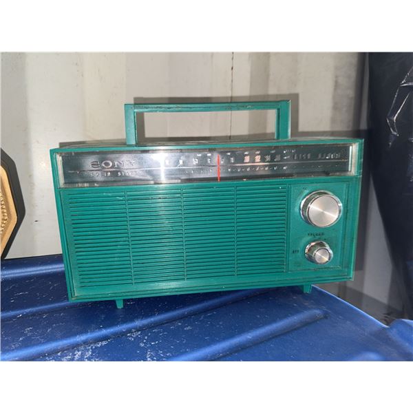 Sony Model 8R-24A Six Transistor Portable Radio