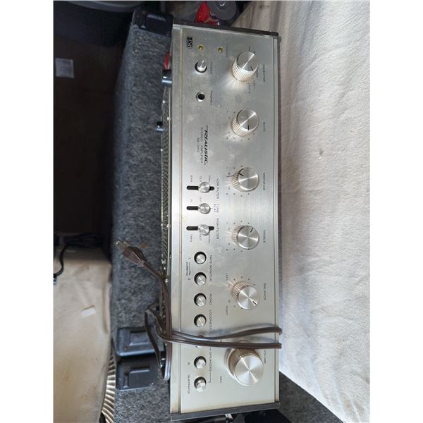 Realistic STA-120B AM/FM Stereo Receiver by Radio Shack