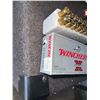 Image 2 : Winchester Super-X .22-250 Remington Ammunition Box, Partial