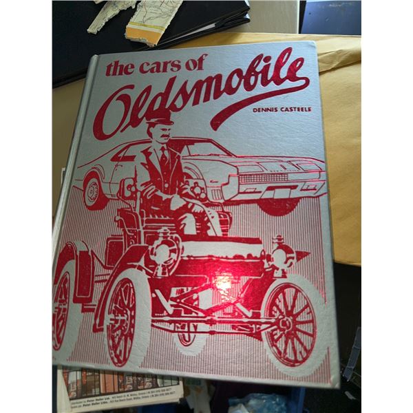 The Cars of Oldsmobile by Dennis Casteele Hardcover Book