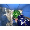 Image 2 : Decorative Glass and Ceramic Collectibles Lot