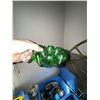 Image 9 : Decorative Glass and Ceramic Collectibles Lot