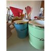 Image 4 : Vintage Ceramics, Glassware, and Collectibles Lot