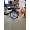 Image 1 : Pelouze Zephyr Model K.C. Postal Scale 1kg Maximum Capacity