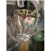 Image 3 : Lot: Decorative Items, Glassware, Figurine, Trinket Tray
