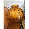 Image 16 : Lot: Amber Glass Hanging Lamp, Vintage Mason Jars, Plush Toys, Radio Shack Plush Radio