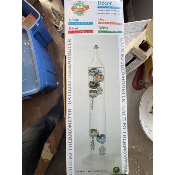 Décor Galileo Thermometer by Thermodec Inc.