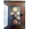 Image 1 : 1975 Royal Canadian Mint Double Struck Silver and Nickel Dollar Coin Set in Case