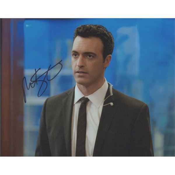 Veep Reid Scott Signed Photo