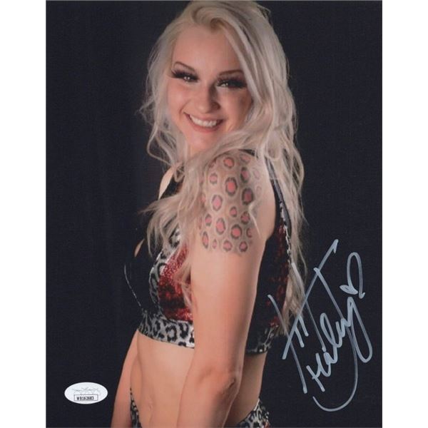 WWE Wrestler Hollyhood Haley J Signed Photo