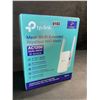 Image 1 : TP-Link AC1200 Mesh Wi-Fi Extender/WiFi Booster - Works with Any WiFi Router - New Sealed!