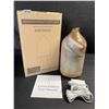 Image 7 : Glass Ultrasonic Aromatherapy Diffuser (120ml) 7-Color Changing LED Lights & Wood Base - New!