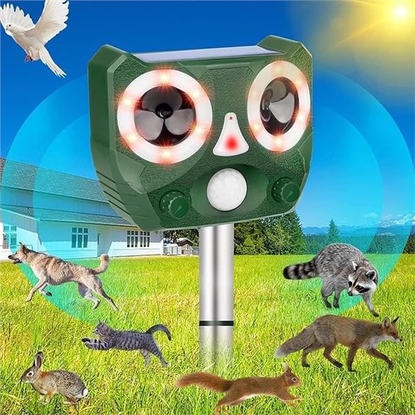 Solar Powered Ultrasonic Pest/Rodent Repeller for Outdoors/Lawns/Gardens - New
