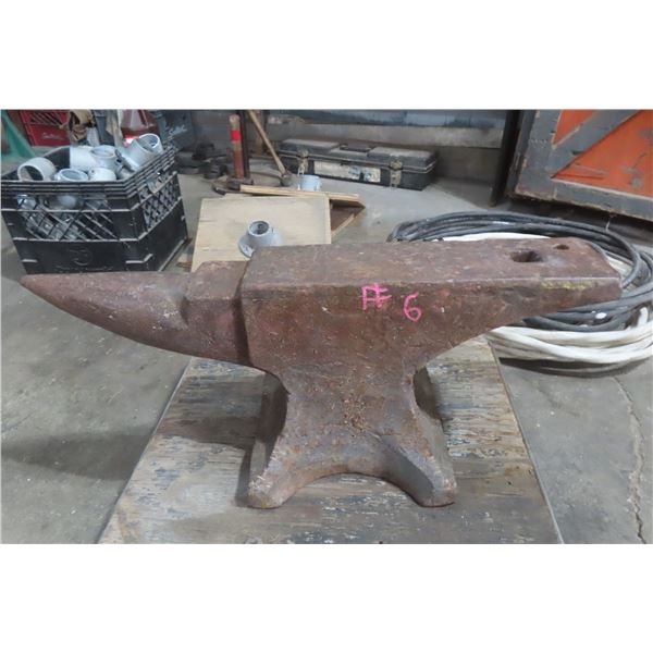 Anvil, Approximately 100-125 Lb