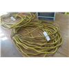 Image 5 : 2 Heavy-Duty Extension Cords and 2 Electric Heaters
