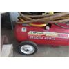 Image 4 : Sanborn 2 HP Portable Air Compressor