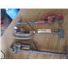 Image 4 : 3 Tube Cutters and a Tube Notcher