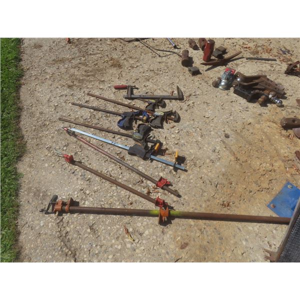 9 Clamps, Pipe and Quick-Grip