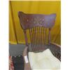 Image 5 : Rocking Chair and Press-Back Chair