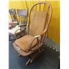 Image 2 : Sliding Rocking Chair