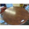 Image 2 : Kitchen Table and 4 Chairs, 42" Diameter