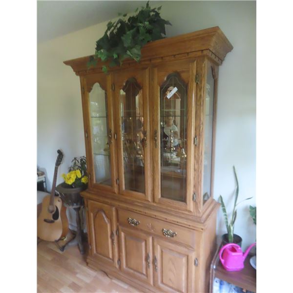 Oak 2-Piece China Cabinet, Lighted
