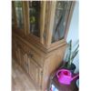 Image 5 : Oak 2-Piece China Cabinet, Lighted