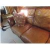 Image 4 : Leather Sofa and Loveseat Set
