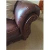 Image 6 : Leather Sofa and Loveseat Set