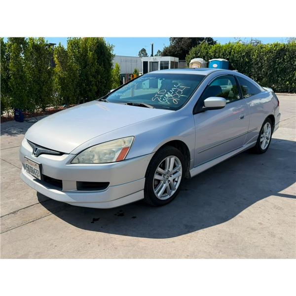 HOND ACCORD 2004 T-DONATION