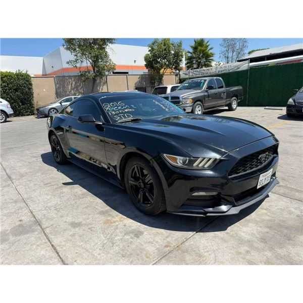 FORD MUSTANG 2016 O/S TITLE 2 DAYS