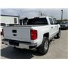 Image 3 : CHEV SILVERADO 2015 O/S TITLE 2 DAYS