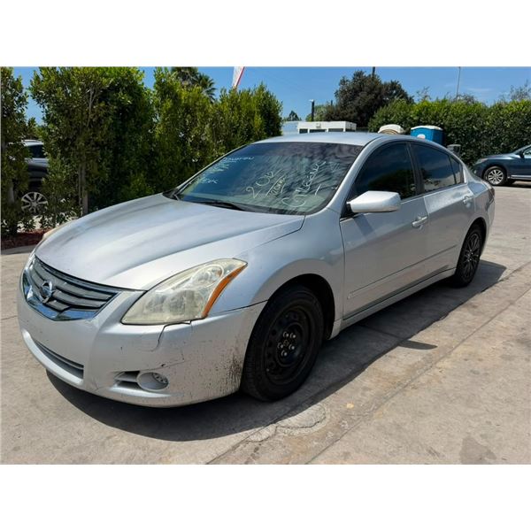NISS ALTIMA 2012 O/S SALV-DON
