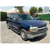 Image 2 : CHEV SUBURBAN 2002 T-DONATION