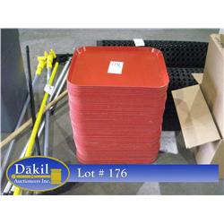 FOOD TRAYS (X72)
