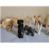 Image 3 : 15 Onyx and Stone Animal and Object Figurines