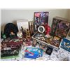 Image 8 : Lot: Watches, Keychains, Cologne, Books, Collectibles