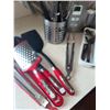 Image 5 : Kitchen Appliance and Utensil Lot: Toaster, Toaster Oven, Coffee Maker, Flatware, Knives