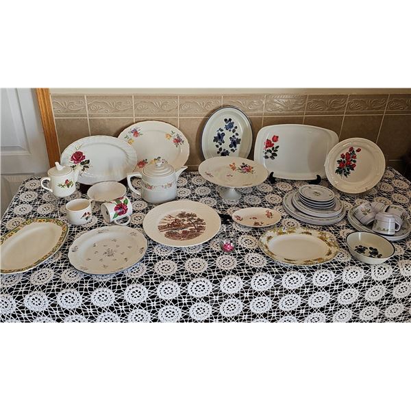 Decorative and Floral Pattern China Plates and Teapots