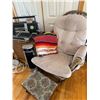 Image 3 : Sony 5-Disc CD Changer, 3D Bass Soundworks Boombox, Chair, and Accessories
