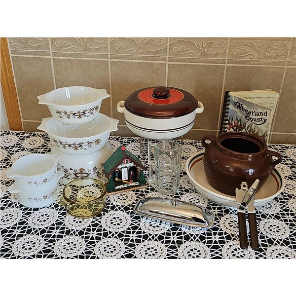 Kitchenware Lot: Pyrex, Cookbooks, Pottery, Glassware
