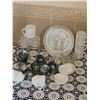 Image 2 : Iridescent Glass and Dinnerware Collection
