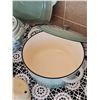 Image 5 : Cookware, Ceramic Dish, Knife Set, Pitcher and More